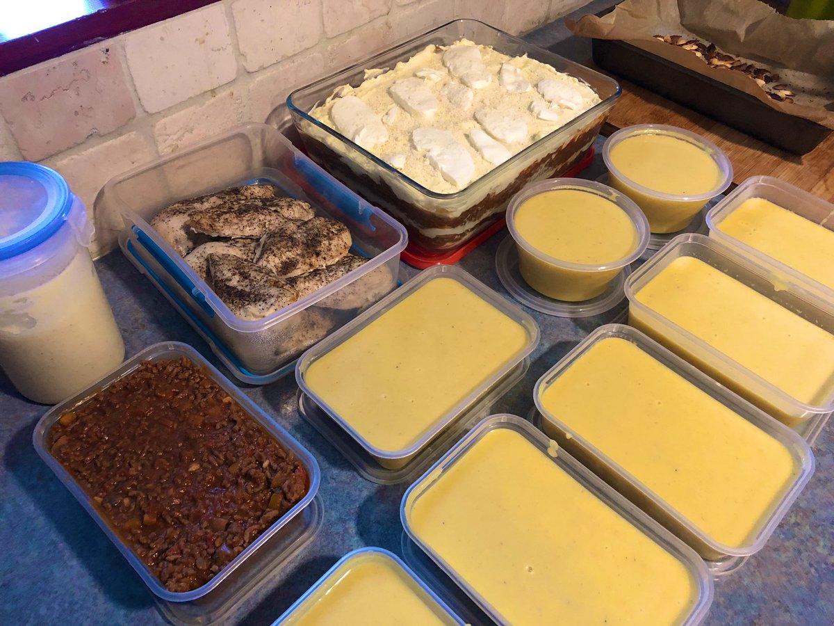 EmbobM's tweet image. Meal prepping like a boss 💪
