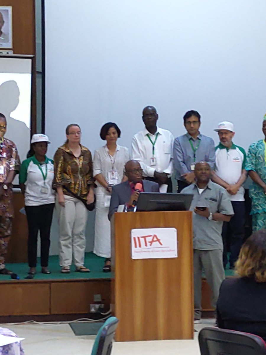 bosunobileye's tweet photo. @IITA_CGIAR launch Smart Tools for Smart Farming @l_lava @NSanginga @RadioIITA @iitacomm https://t.co/Qp6JV6SSO3