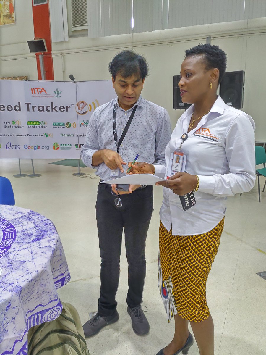 bosunobileye's tweet photo. @IITA_CGIAR launch Smart Tools for Smart Farming @l_lava @NSanginga @RadioIITA @iitacomm https://t.co/Qp6JV6SSO3
