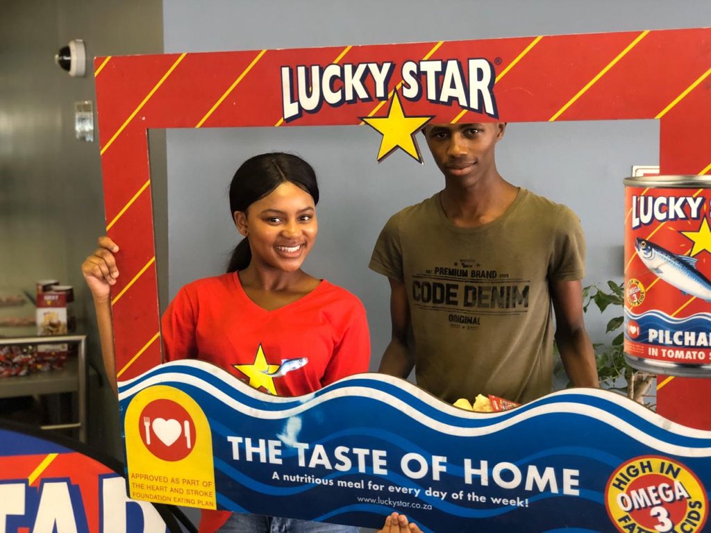Yummy_p_'s tweet photo. Wits🙌🏽🙌🏽the @LuckyStarSA team is on your campus right now, go have a taste of what they have prepared for you
#MyFirstMoments 🤤 https://t.co/5ljYA1Ccko