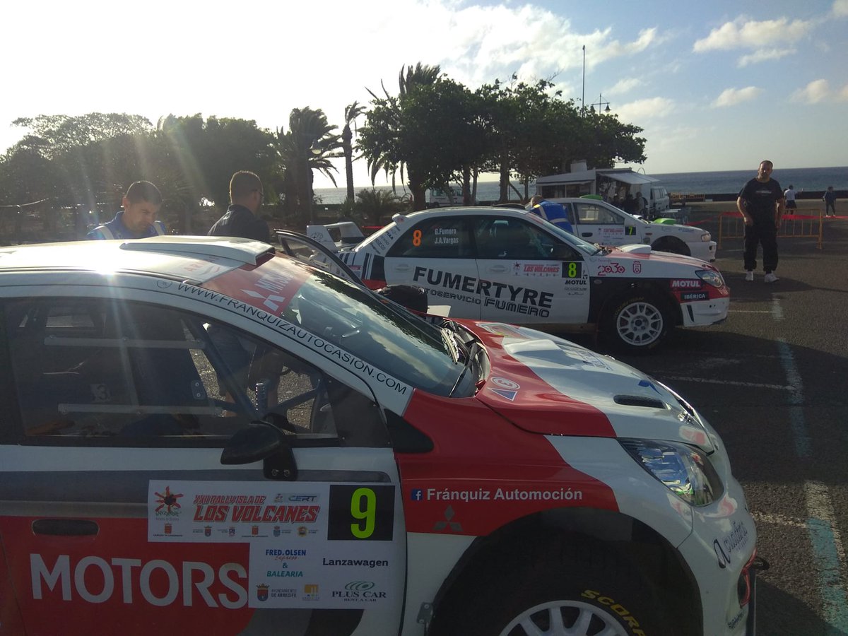 😃✌️ Verificaciones del <a href="/RallyeVolcanes/">Rallye Isla de Los Volcanes</a> en marcha. Los equipos ya se encuentran reconociendo las especiales y desde las 14:00 horas -hora insular- dará comienzo el shakedown  👏👏 #CERT <a href="/RFEdeA/">Real Federación Española de Automovilismo</a>