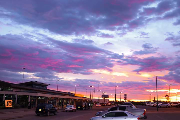 SpiritOfKisumu's tweet photo. The Golden Hour going down at Kisumu International Airport. Taken yesterday at 6:30pm. via @DibloClick
#SpiritOfKisumu https://t.co/EPvk3pRRyg