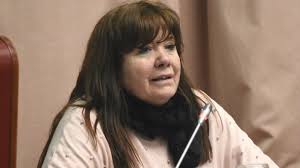 <a href="/GabiDufour/">Gabriela Dufour 💜💜💜</a> @AtechOficial <a href="/Sisap11/">Si.Sa.P.</a> "No creo que tiene que repetir ni que tienen que pasar de año" dijo <a href="/GabiDufour/">Gabriela Dufour 💜💜💜</a> sobre el conflicto docente y el ciclo lectivo para los alumnos. #APH2019