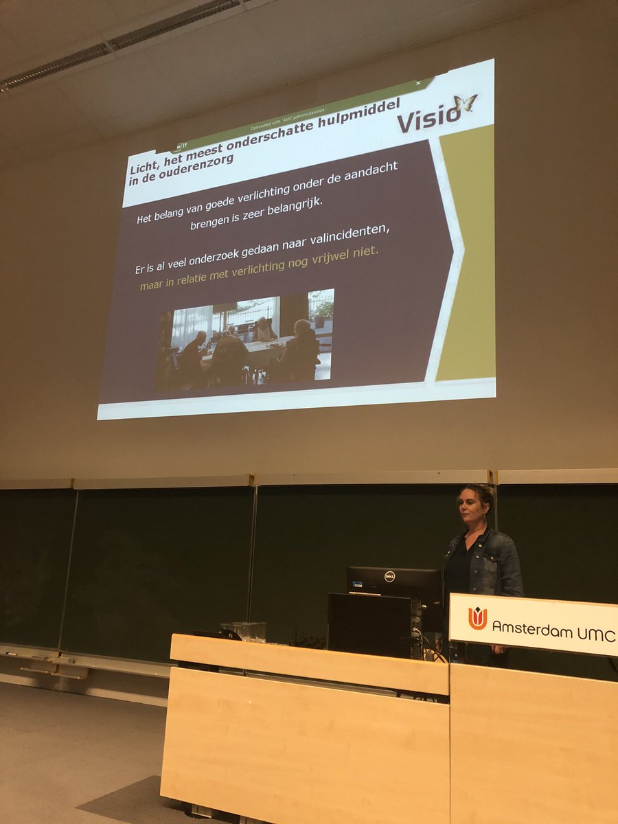 SKloet's tweet photo. Ouderen hebben exponentieel meer verlichtingen/licht nodig dan jongeren en jong volwassenen. Licht als hulpmiddel bij valpreventie is sterk ‘onderbelicht’! Vertelt Frouck de Boer op het #valsymposium https://t.co/iFNX5gDJTt