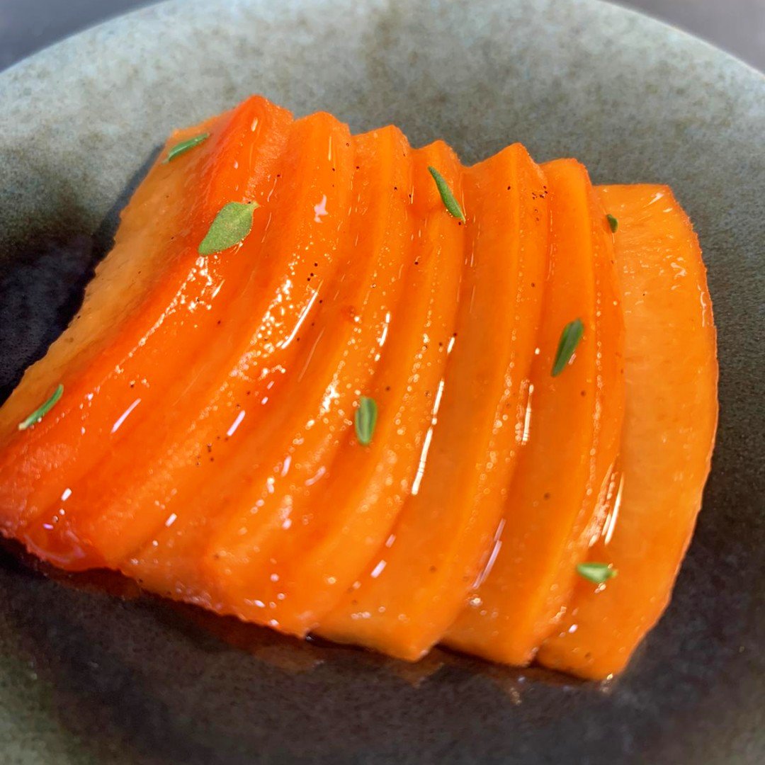 No6Padstow's tweet photo. Vanilla and anis roast quince, testing in our kitchen 📸@ChrisMcClurgNo6 #ainsworthfamily #dishtesting #michelin #chef #chefs #theonlywayiscornwall #cornwall #lovecornwall #visitcornwall #food #foodie #behindthescenes https://t.co/gbzlJVLvwZ