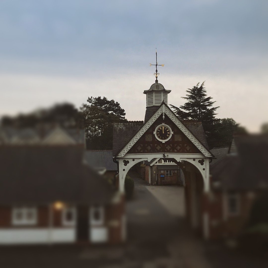 bletchleypark's tweet photo. Our winter opening hours start today. ❄️
From 1 Nov – 28 Feb we'll be open daily from 09.30 to 16.00
(last admission 15.00, closed 24, 25, 26 Dec).
#Winter #MuseumTime https://t.co/WXALR24dww