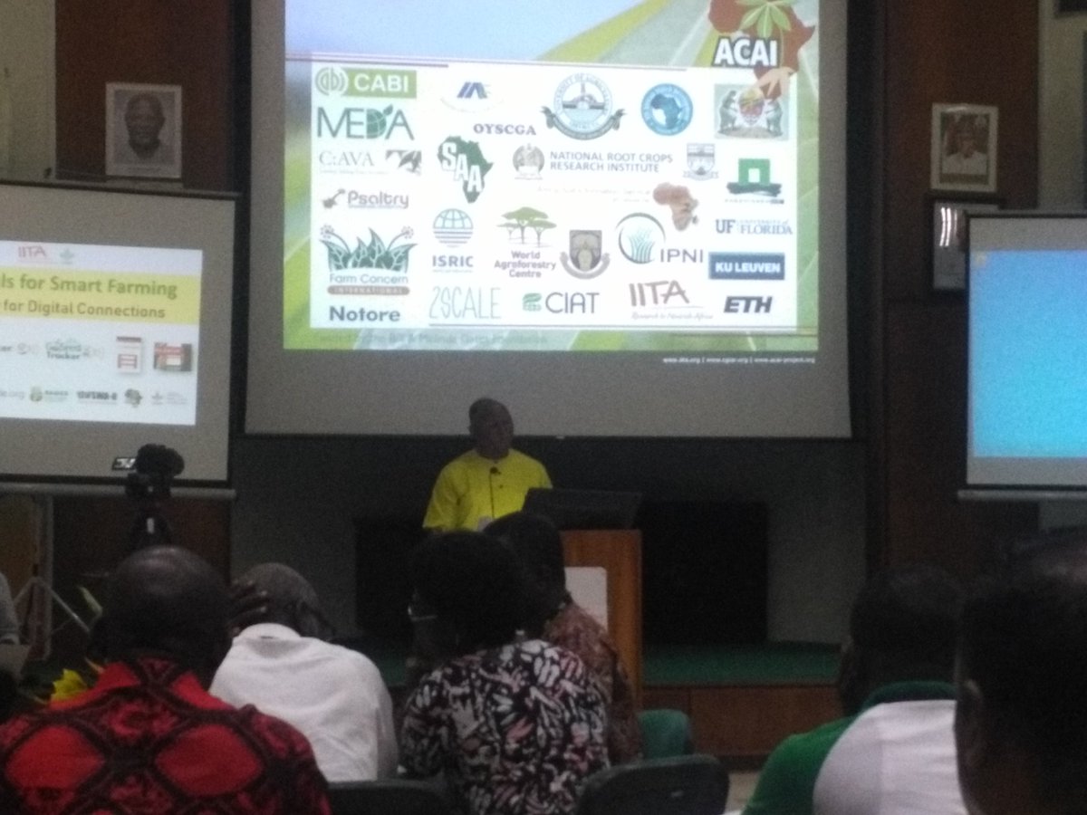 TimiOsunde's tweet photo. #Ongoing @PaulIlona Country Director of @HarvestPlus_Ng talking on how the #IITADigitalTools would be adopted to address the issue of #seeds distribution in #Nigeria. #ZeroHunger #Seedtracker #Akilimo ##SmartFarming #AgApps #AgTools https://t.co/AgwGpYoXKs