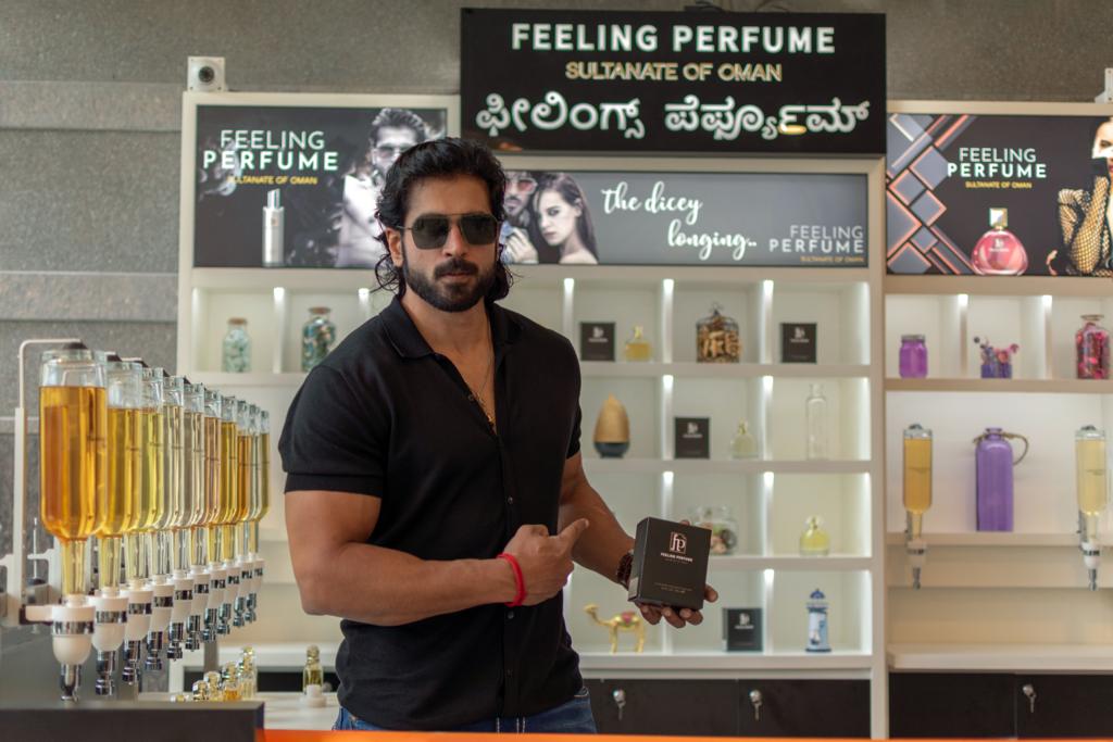 entasisglobal's tweet photo. Get a great fragrance at Feeling Perfume with the best feeling and environment that @EntasisG  has built for you.
@OrionMalls @FeelingPerfume #EntasisGlobal #RetailDesign https://t.co/H0AjOJnTe4