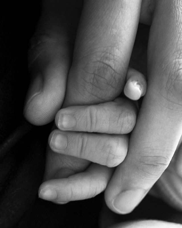 idaroccio's tweet photo. How wonderful life is now that you’re in the world. #idaroccio #idarocciophotography #newborn https://t.co/hrtBTm6LwR https://t.co/PU9IYmnSbf