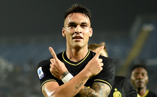 Man Utd 'eyeing £100m Lautaro Martinez transfer' to spearhead attack
mirror.co.uk/sport/football…