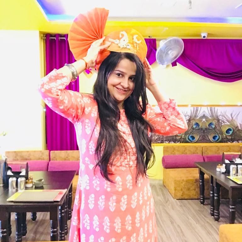 flavours_savour's tweet photo. Be your own kind of beautiful β€οΈβ¨ I visited Rang Marathi Restaurant in Vijay Nagar & tasted a few of their delicacies. A full review of this place in #Indore to be up soonβοΈ
Details: https://t.co/JQkH45mFv9
#FlavoursToSavour #TheEngineersKitchen #FridayThoughts #FridayFeeling https://t.co/n1qQAyo6ph