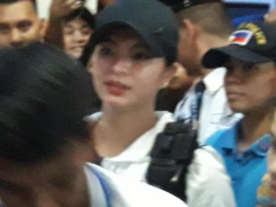 St0neyFire's tweet photo. A truck load of goods worth half a million is ready for distribution for the earthquake victims in Makilala, Cotabato  from the showbiz star Angel Locsin.

@143redangel
#AngelLocsin

#EARTHQUAKEVICTIMS
#BangonMindanao https://t.co/CDXXfeIxsL