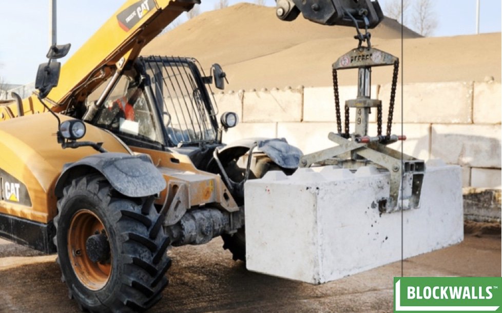 By using the latest industry software, we are able to provide bespoke solutions for almost any application. We also offer advice from the very early stages of a project to ensure the perfect solution is found for your project and is carried out to its highest potential!🏗️🏢