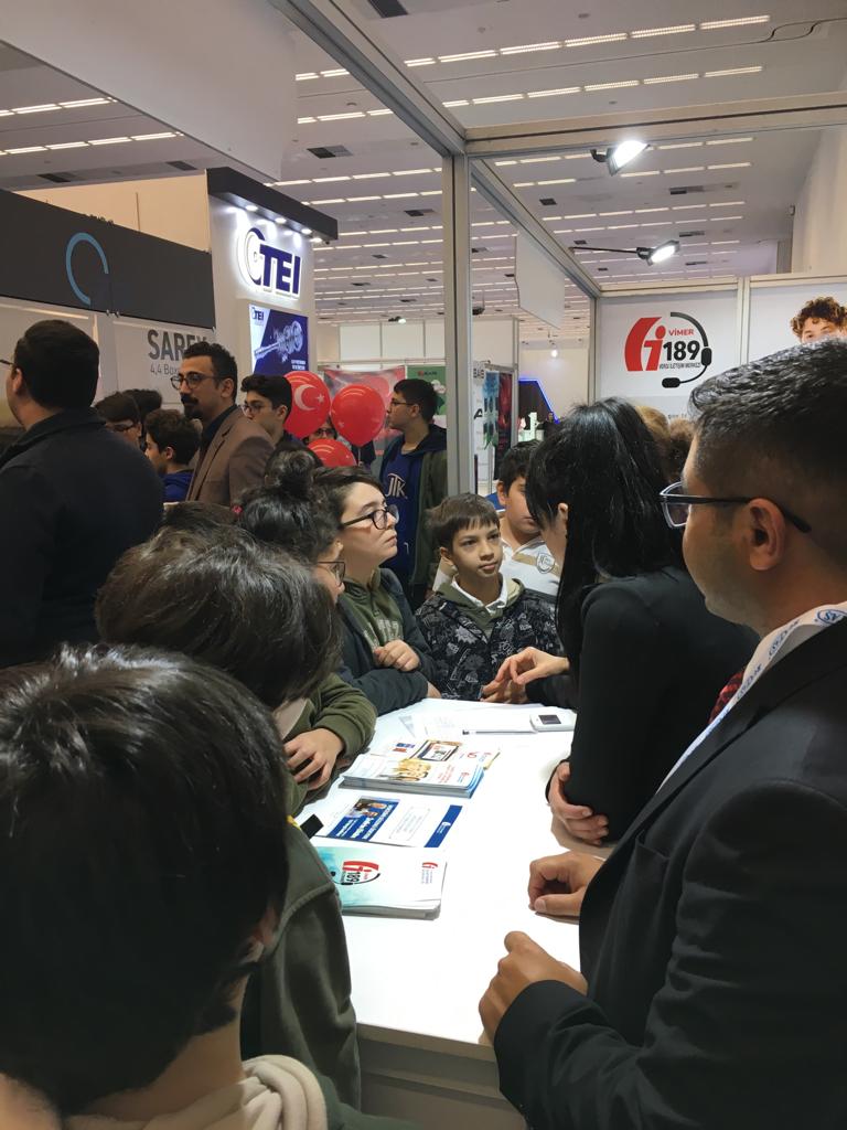 gibsosyalmedya's tweet image. Verimlilik ve Teknoloji Fuarına sizleri de bekliyoruz.
#GelirİdaresiBaşkanlığı
#VerimlilikveTeknolojiFuarı2019
#GeleceğinTeknolojileri
#TürkiyeVerimlilikVakfı