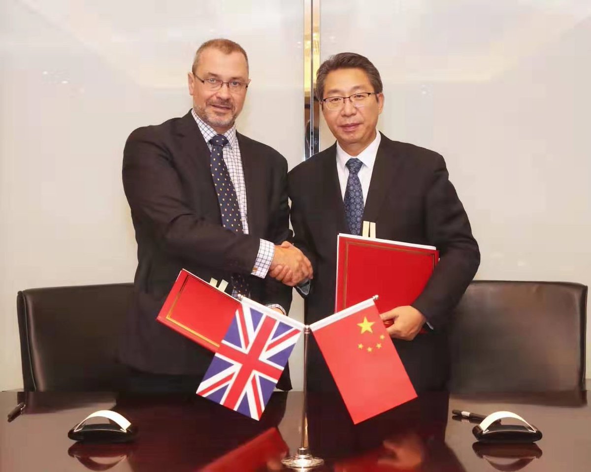 The_IPO's tweet photo. IP cooperation is an important and welcome part of the UK-China relationship. π¬π§ π¨π³ Renewed work plans with our counterpart offices shows our commitment to continue collaborating on #IP with China π€ #IPOUKinChina @IPO_CEO https://t.co/Yxylk4sWaq
