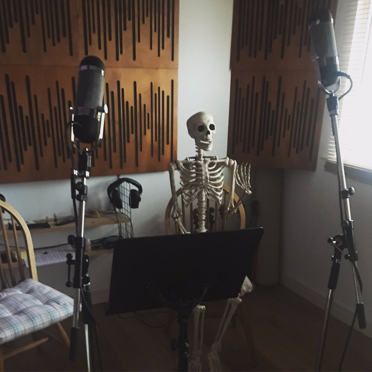 natpurton's tweet image. A chilling welcome to work this morning @pwhitfield @sarahbs4 #halloween2019 #realstrings #barebones