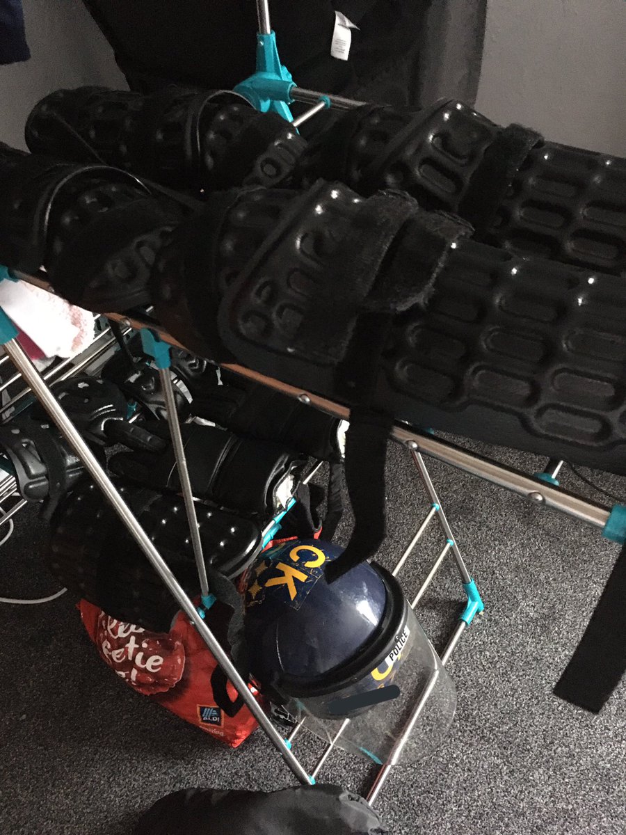 swoondalls's tweet photo. Mutual Aid Standard L2 training done for another year. Now for the annual cleansing of the kit ! ๐ท๐คข at least Iโm not doing it in the Summer! #publicorder #L2 #riottraining https://t.co/AOUDHuq0Bo