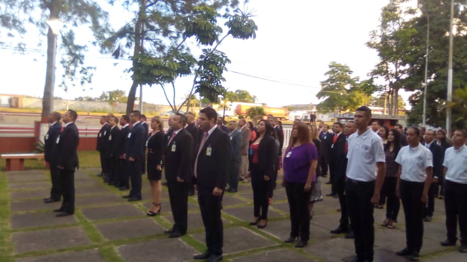 CicpcmaturinDM's tweet image. #CICPC. La Sub Delegacion Maturin y la Delegación Estadal Monagas, con los Jefes de las diferentes oficinas y todo el talento humano que la conforman dan inicio al Acto en Conmemoración al XVIII Aniversario del CICPC. @douglasricovzla
@Prensacicpc
@cicpc374
@castellanocicpc