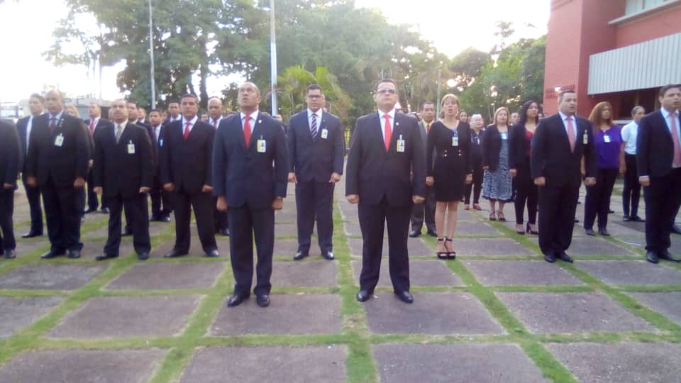 CicpcmaturinDM's tweet image. #CICPC. La Sub Delegacion Maturin y la Delegación Estadal Monagas, con los Jefes de las diferentes oficinas y todo el talento humano que la conforman dan inicio al Acto en Conmemoración al XVIII Aniversario del CICPC. @douglasricovzla
@Prensacicpc
@cicpc374
@castellanocicpc