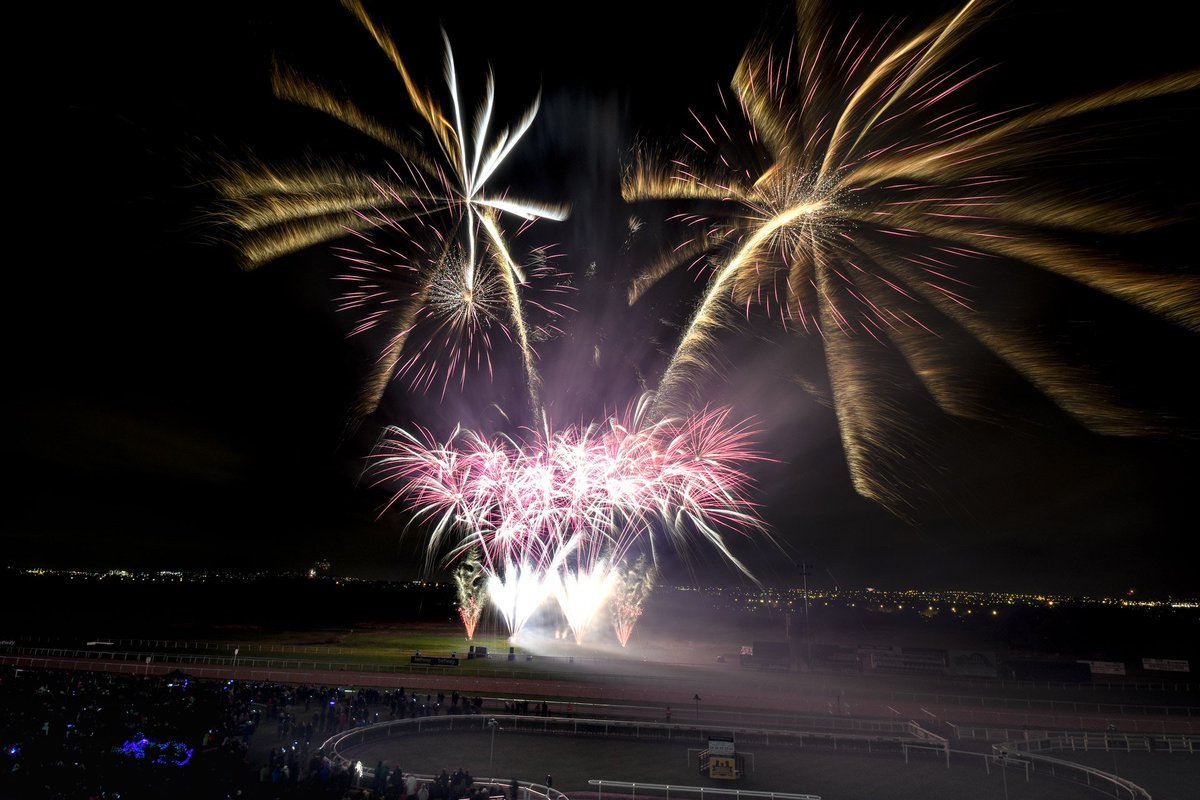 We've got live music in the pub after racing and fireworks display this evening <a href="/NewcastleRaces/">Newcastle Racecourse</a>