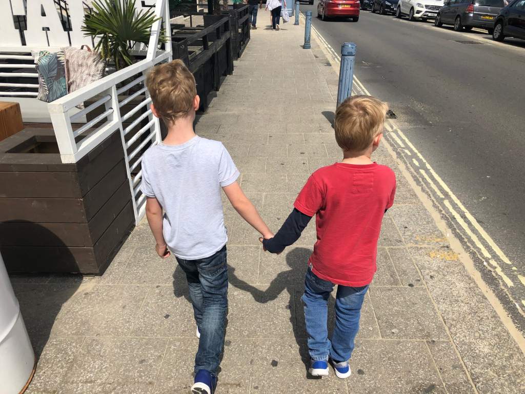 DKMS_uk's tweet photo. “He was so pleased he could save his brother” 👬

Ben is fighting Acute Lymphoblastic Leukaemia. Thankfully his brother Elliot is a match.

But Ben’s family know that not everyone is this lucky.

Request a swab kit &amp; go on standby to save a life like Ben’s https://t.co/oNqegNUXJC https://t.co/V4WByfMBIZ