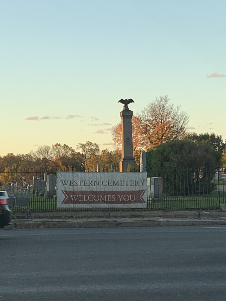 jebarchi's tweet photo. This sign is so much more ominous when you know it's in a neighborhood with a high homicide rate... https://t.co/hxQe0EwwRF