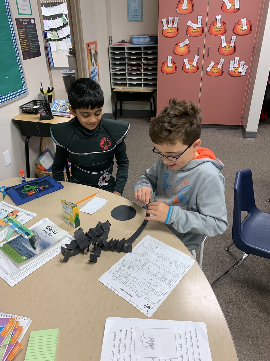 TRESThirdGrade's tweet photo. Our 3rd graders were fantastic teachers today during our Spider Making activity with 2nd grade!🕷 https://t.co/QS48KEUlH3