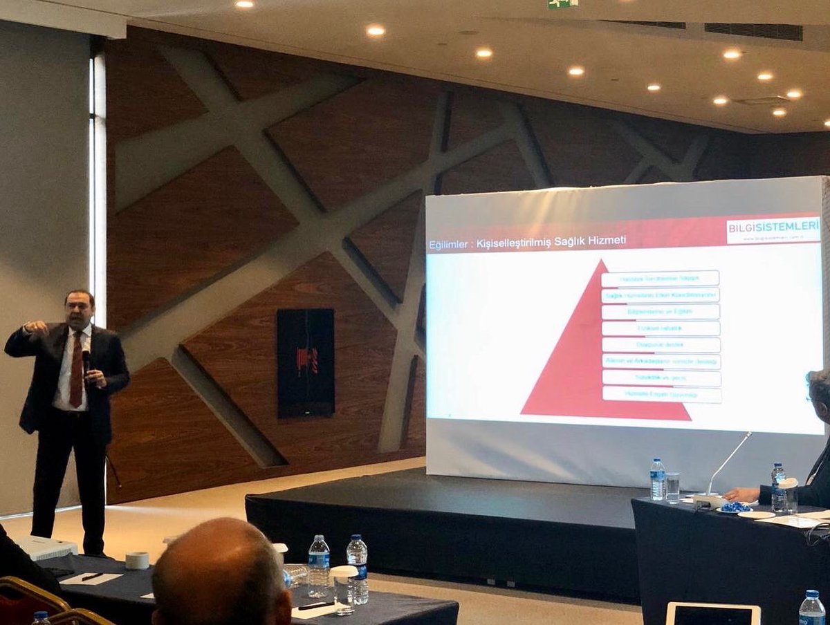 B_Sistemleri's tweet photo. Yönetim Kurulu Başkanımız Sn. Bekir Sami NALBANTOĞLU HIMSS 19 Euraisa Sağlık Bilişimi ve Teknolojileri konferansında "Hastane Zincirlerinde Bilişimin Kullanımı" konulu oturumuna ilgi büyüktü. 🎤 🚑 #himms19 #bilgisistemleri https://t.co/Fwzn0epPf4