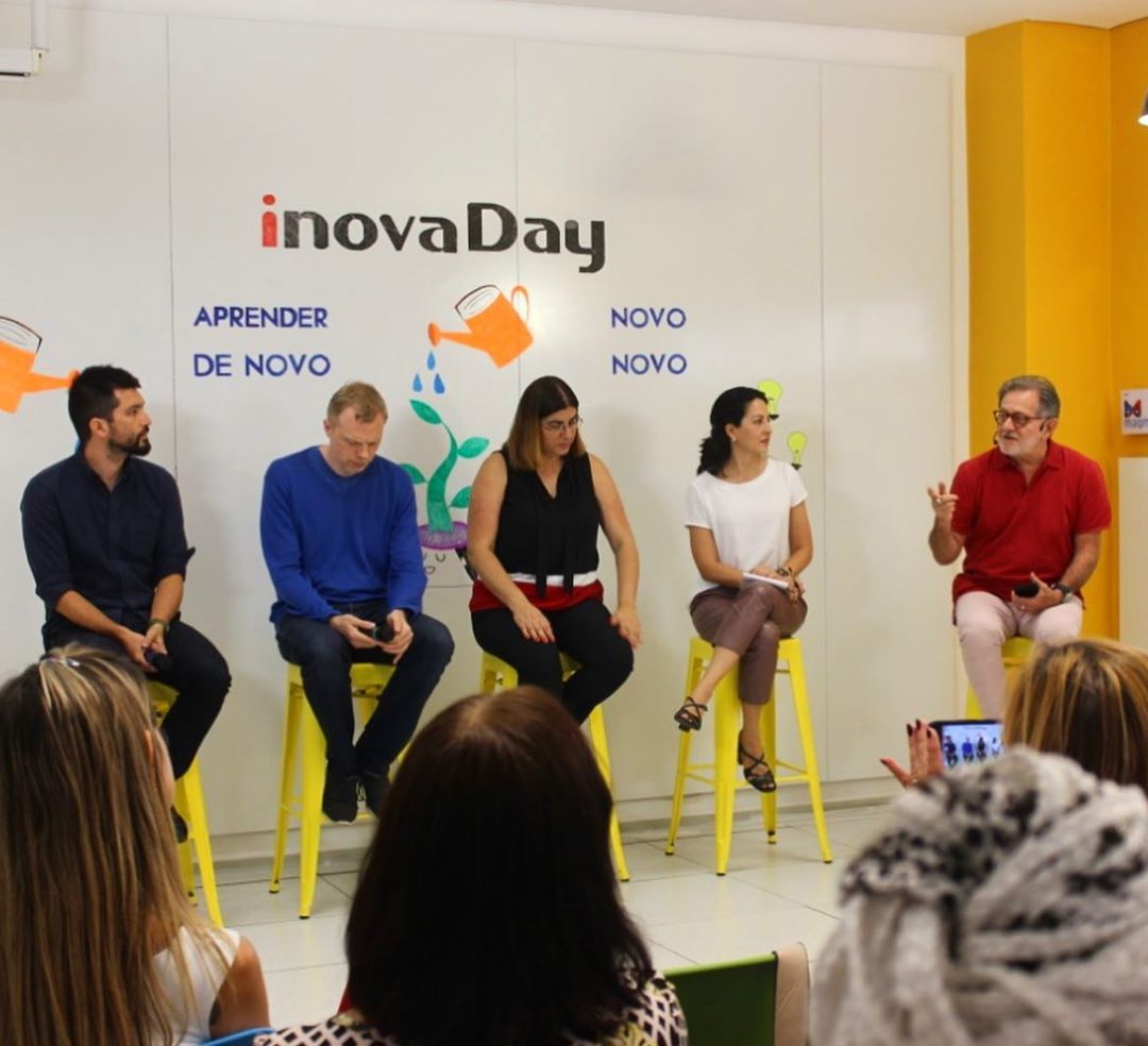educamidia's tweet photo. Marcamos presença ontem no #inovaDay.
A ideia do encontro é promover um bate-papo com pessoas e instituições que tenham iniciativas inovadoras com o foco no cidadão. Ou seja: tudo a ver com educação midiática, já que promover a cidadania para um mundo conectado é a nossa missão! https://t.co/GzqRK9qWs8