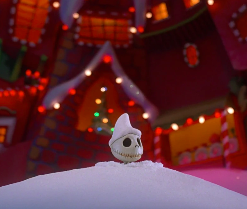 getFANDOM's tweet image. October 31st vs. #November1st