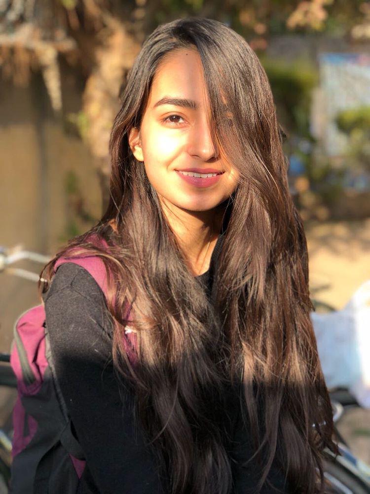 hairtohelppk's tweet photo. Fatima donates her hair to women and children suffering from cancer.
You can donate your hair too or sponsor a wig for a cancer patient in PKR 3000.
Visit: https://t.co/bURpnQcmUZ
Or DM us for details.
#ProudHairDonor #Pinktober #DonateHairForCancerPatients #HairToHelp https://t.co/RfB7nYpn43