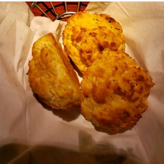amy_romo's tweet photo. @Influenster #gfcheddarbaybiscuits #cheddarbaybiscuits #complimentary https://t.co/o3mFnEFtbW