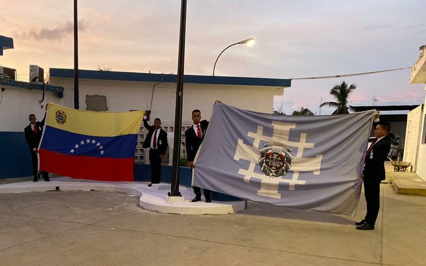 CICPC216's tweet image. SD Tucacas, bajo el mando del C/J Adrian Gabino, da inicio a los Actos del XVIII Aniversario de nuestra Prestigiosa Institución, con el Izamiento de la Bandera y Estandarte. @DouglasRicoVzla @gagaga2002 @CICPC060 @Cicpc379 @jpmonroy1 @hectortoro01 @PRENSACICPC @orlandovzla2015