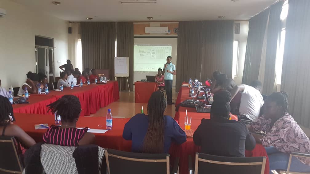 ShianKazibwe's tweet photo. Youth constituency country Representative, @arafat_kabugo discussing on the Annual Constituency Communication Work plan in #YCEM held at Fairway hotel. @UNYPA1 @upliftfoun @nyhnchinaug @DrBENK2 @UYAFPAH1 @uyahf1 @YALIRLCEA @GlobalFund @TASOUganda https://t.co/lZVaCVaA8r