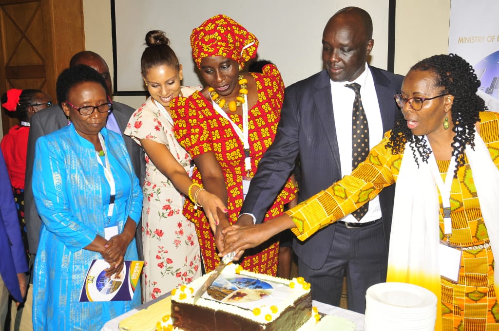 PA_EastAfrica's tweet photo. Access to affordable, reliable, sustainable and modern energy for all is a key global development target under #SDG7. The new Gender Policy in Energy  pulls out a set of recommendations to advance improvement toward the achievement of the SDGs.#BalanceforBetter #genderequity https://t.co/gmAtA0lI9W