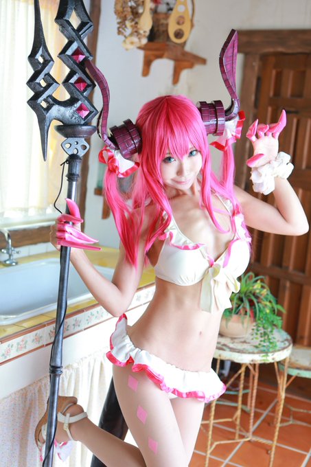 Twitterのコスプレ画像3
