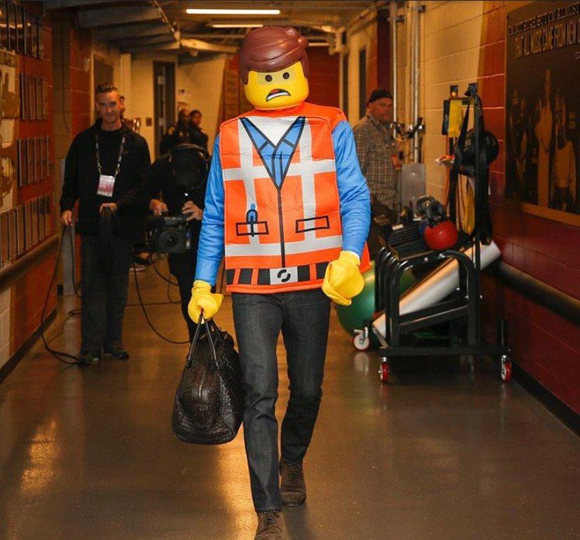 failingupwards's tweet image. tfw u brick a fit