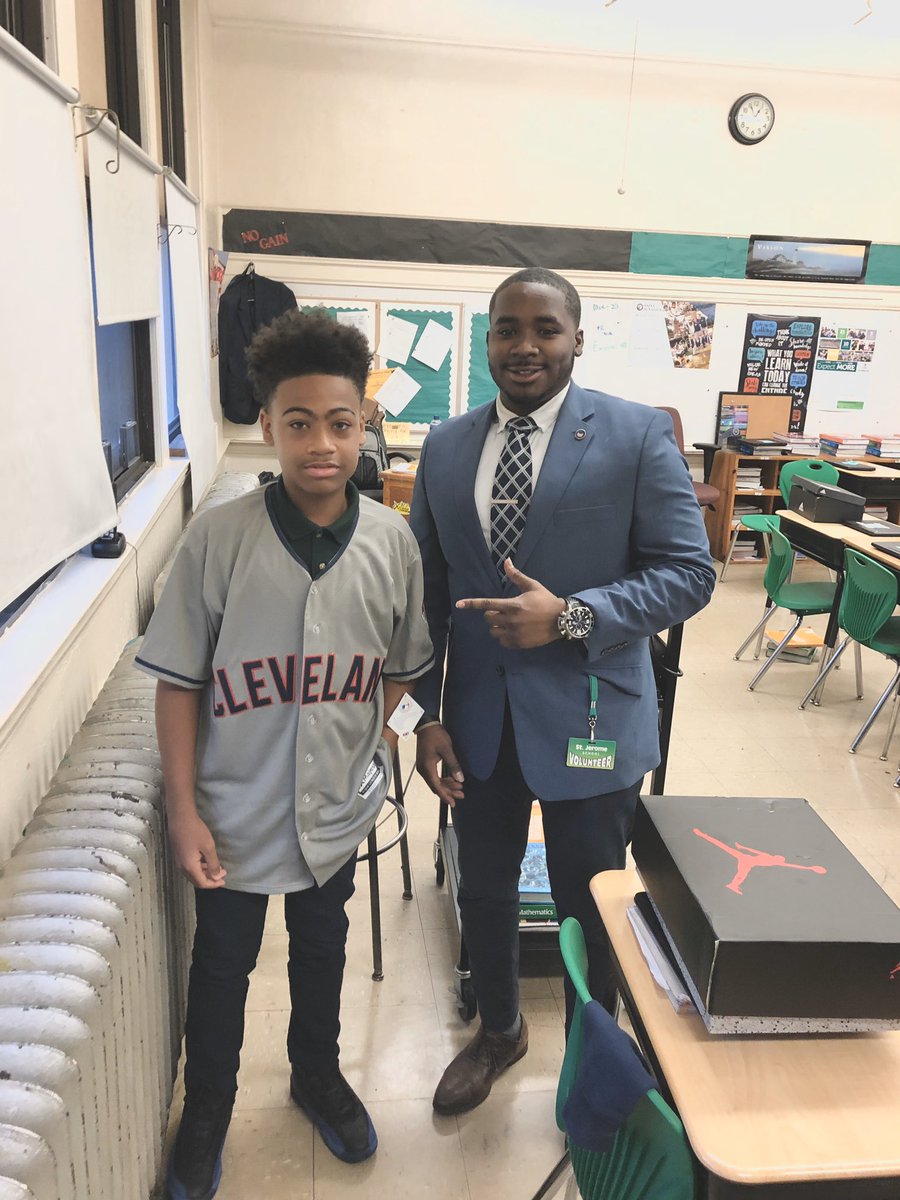 trtotalmarket's tweet image. Jersey GiveAway Today // Proud Sponsor of #HomelessCarePackageProject 2019 - Huge Shoutout to @threeringsinc for Putting Together an Impactful Community Event!