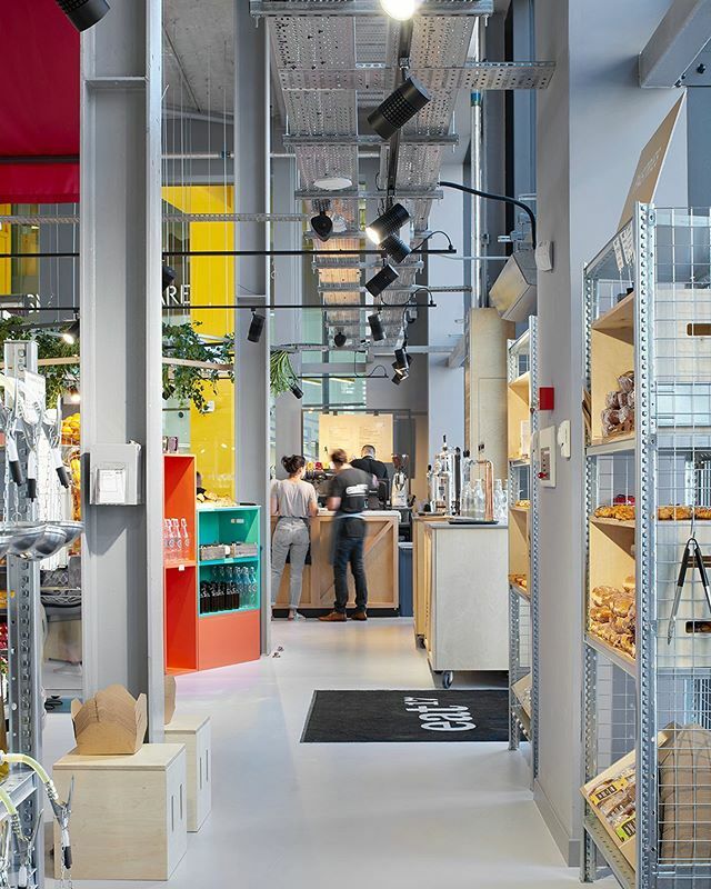 Our award winning @eat17stores Hammersmith store design has a focus on reusable packaging and self service #2019 #bestnewstore #hammersmith
-
#Eat17 #award
#design #awardwinning #london #city #studio #work #hospitality #creative #creativity #innovation #… ift.tt/2PAraPl