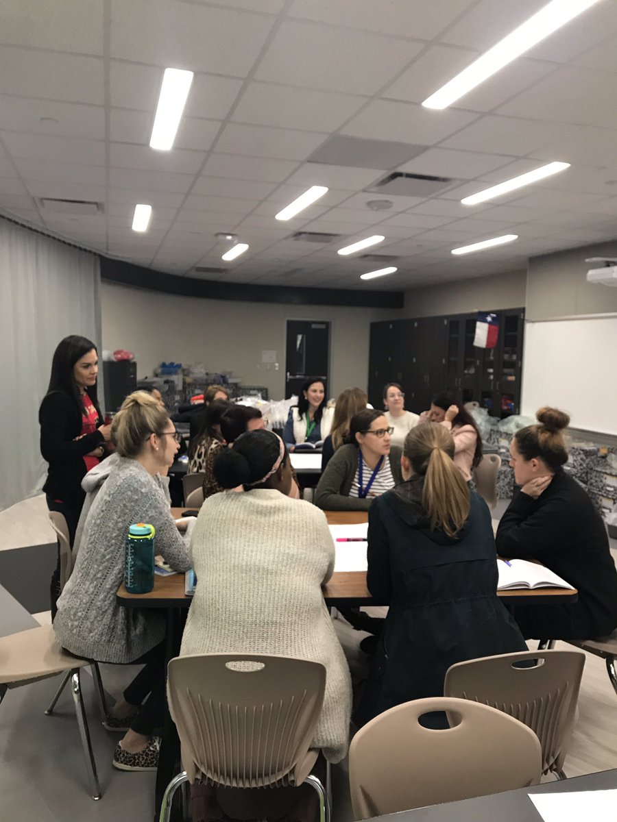 SBoiarsky's tweet photo. #olegroundup book study! https://t.co/4ZHaszRos7