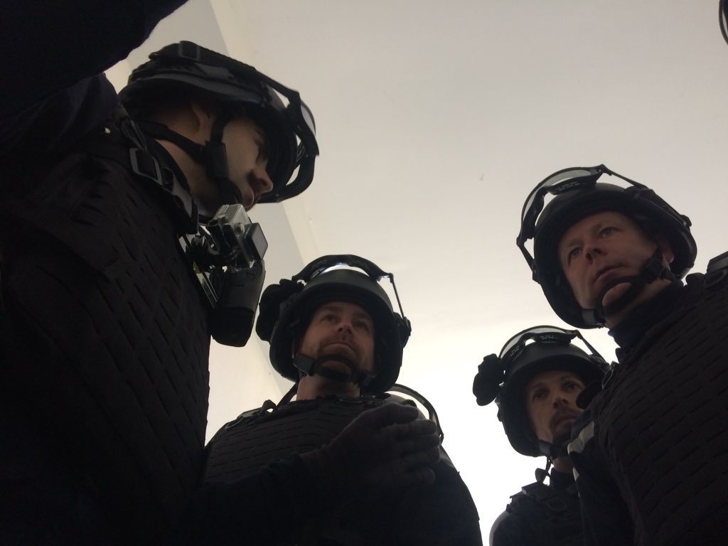 sdis67's tweet photo. [FORMATION] Decouverte du GREX via 1 atelier pédagogique et 1 mise en situation très réaliste pour les 4 stagiaires @ENSOSP avant le clap de fin de l’immersion. Les #Pompiers67 leur souhaitent pleine réussite dans leurs futures affectations
#SDIS12 #SDIS19 #SDIS54 #SDIS56 #FILT97 https://t.co/pnHhMASuKy