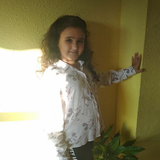 ElBaulDeLaPiker's tweet photo. Estás preciosa muñeca con esa camisa!! Gracias a la clienta más joven del baúl.  #clienteselbaul #elbauldelapiker#retro #vintage #vintageclothing#vintagefashion #modavintage#vintageshop #vintagestyle #style#vintageshirt #like4like #shopping#outfit #tiend… https://t.co/7j9YH2rTRn https://t.co/nbLfr6p1Jr