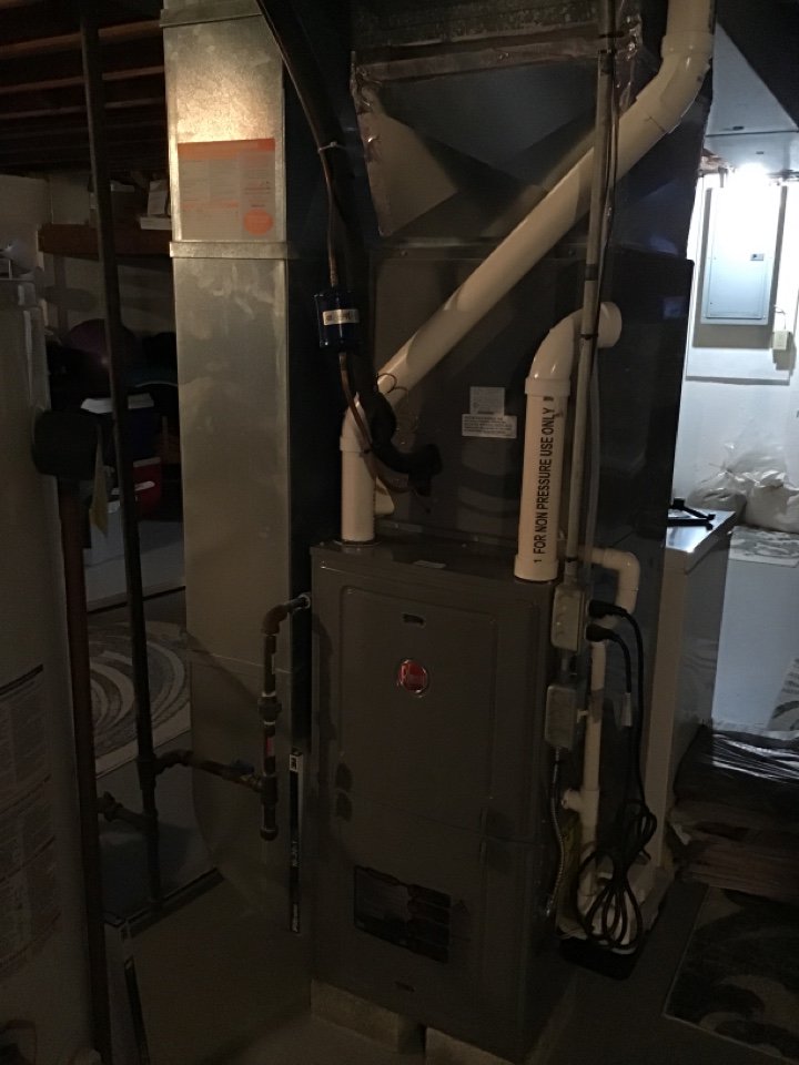 Rheem furnace tuned up for winter - Brian  H. checked in near Wilder Ave Elyria, OH... nearbynow.co/biz/air-condit…