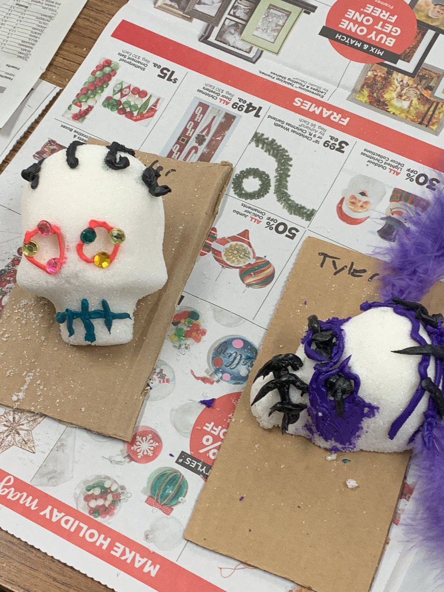 kclunsford's tweet image. #español4 #DiaDeMuertos