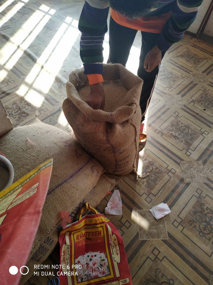 PayameInsaniyt's tweet photo. 31-10-2019
#AIPIF
#TheMessageOfHumanityForum unit #Tangmarg #Kashmir
ne logo me zaroorat ka saaman distribute kiya
#HumanityFirst
#Humanity
#ServeHumans https://t.co/01RsQHDd4r