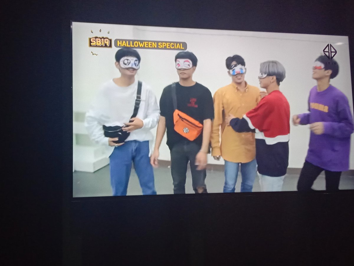 kristineserna's tweet photo. Kakatapos lang manood ng bagong content ng @SB19Official for Halloween special sobrang tawang tawa ako wala silang kaalam alam sa mangyayari
#SB19Nov1DayToGo https://t.co/2lazTFuQzv