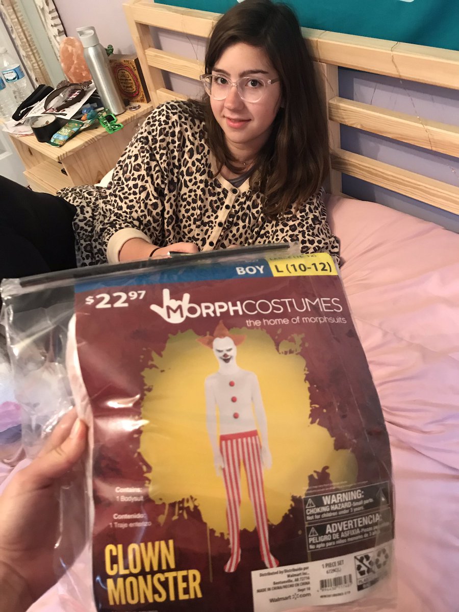 ellamdeck's tweet photo. I FOUND THE COSTUME https://t.co/RbvvUhgxeF
