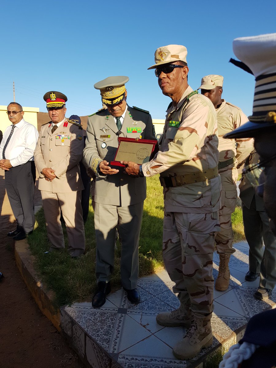 AmauryRostain's tweet photo. Mission d'étude du @CDG5S à #Atar et Zouerate. Perception des enjeux securitaires et économiques du nord de la Mauritanie. #2RM #GSI #SNIM #EMIA #FARIM https://t.co/jf4L1FHWvt