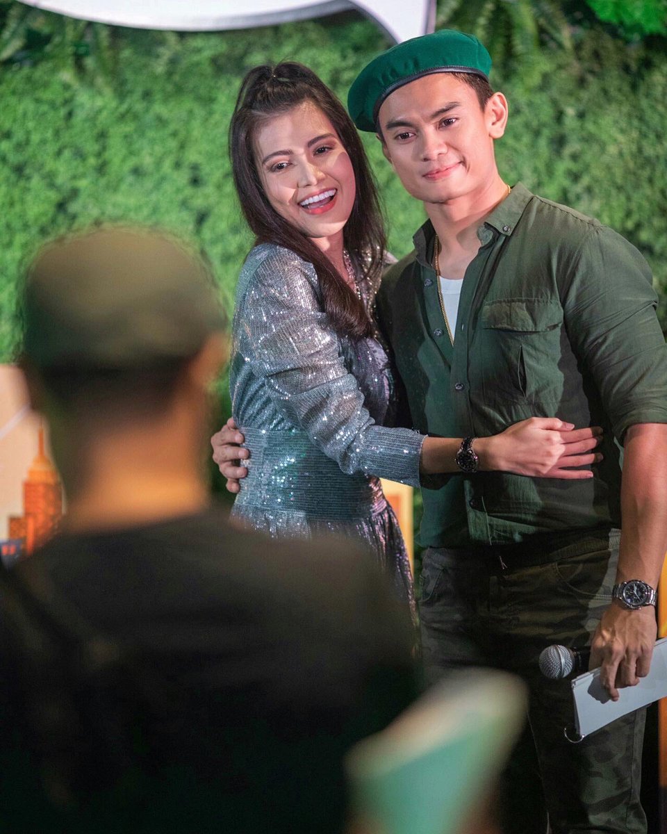 Kyspeaks Ky Reviews Dunia Baru The Movie It S Great