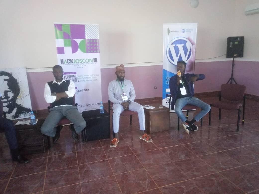 mancha_chung's tweet photo. When your business is Value driven not money driven, it tends to thrive and be more successful.
@ayomifresh

#HackJosCon19 https://t.co/mlIwSPyHhD